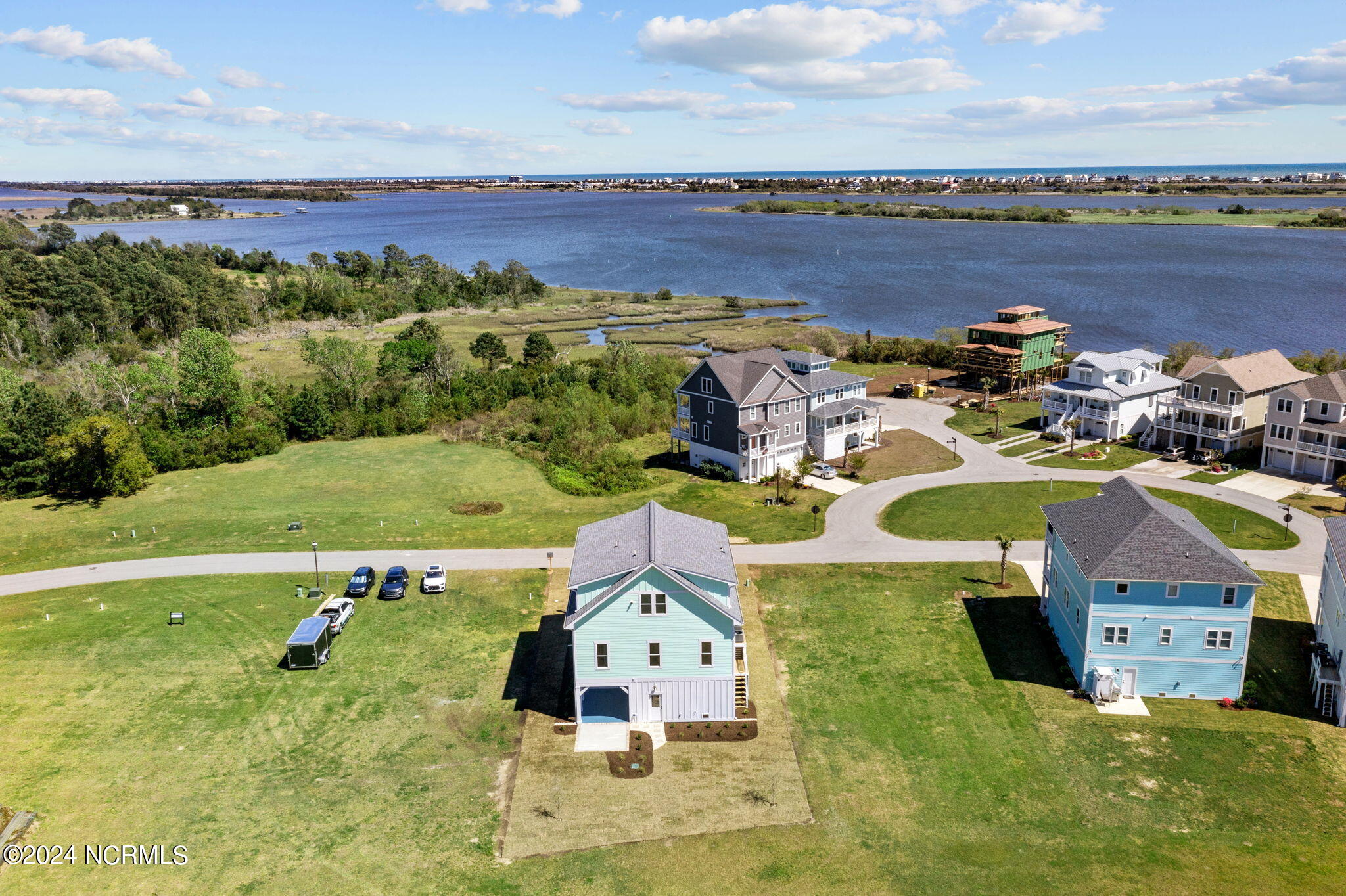 208 Marshside Landing