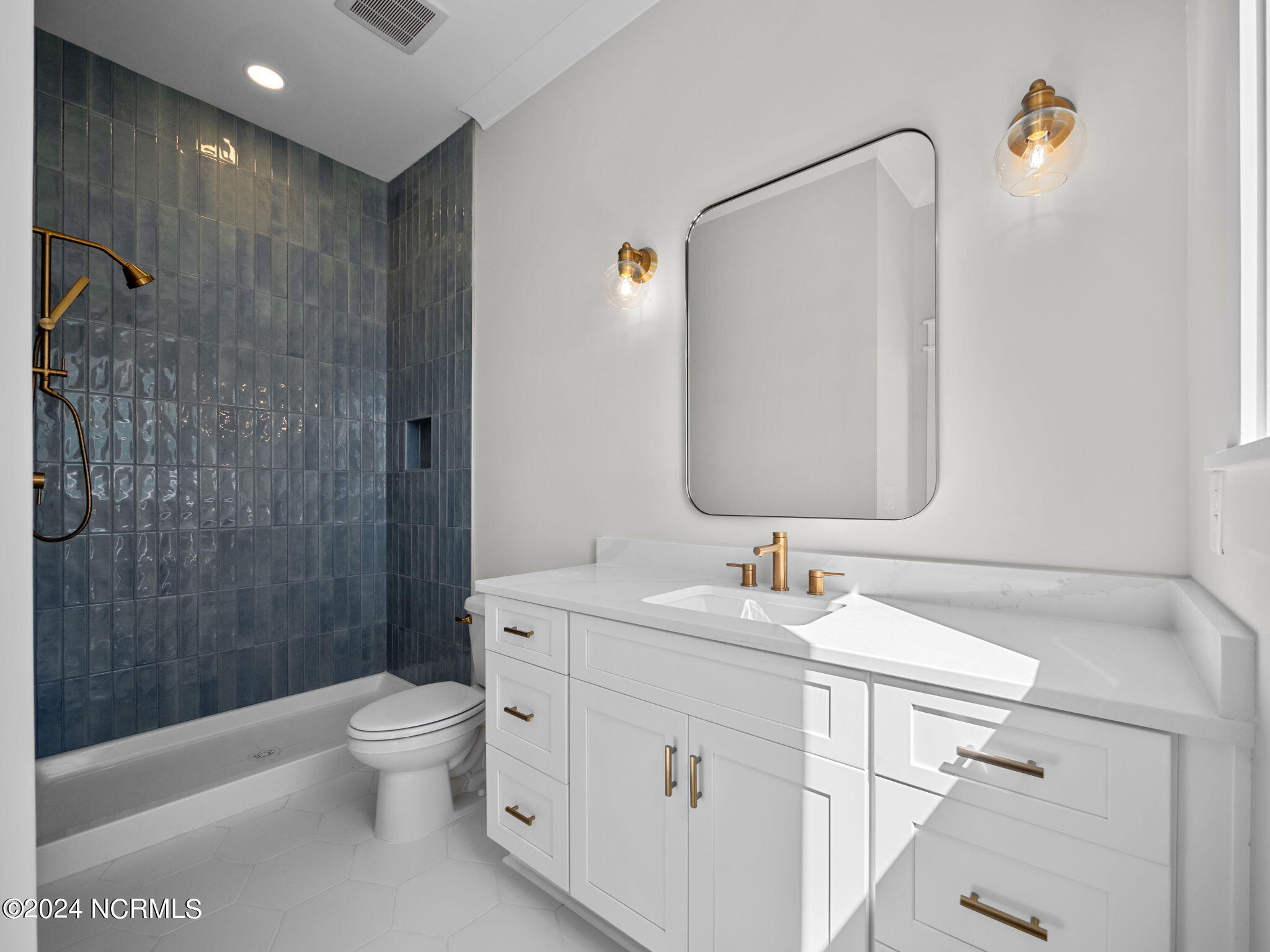 208 Marshside Landing