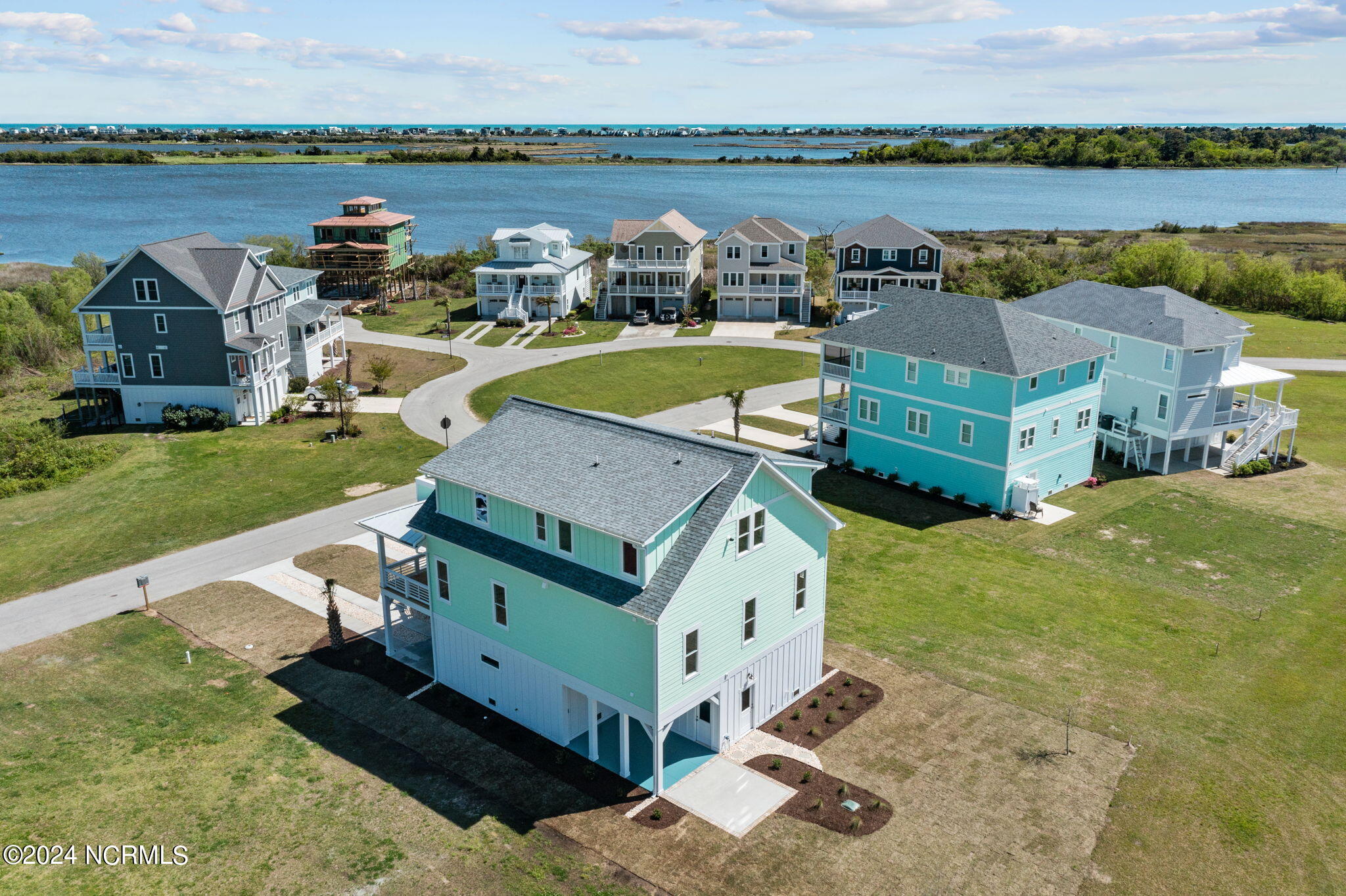 208 Marshside Landing