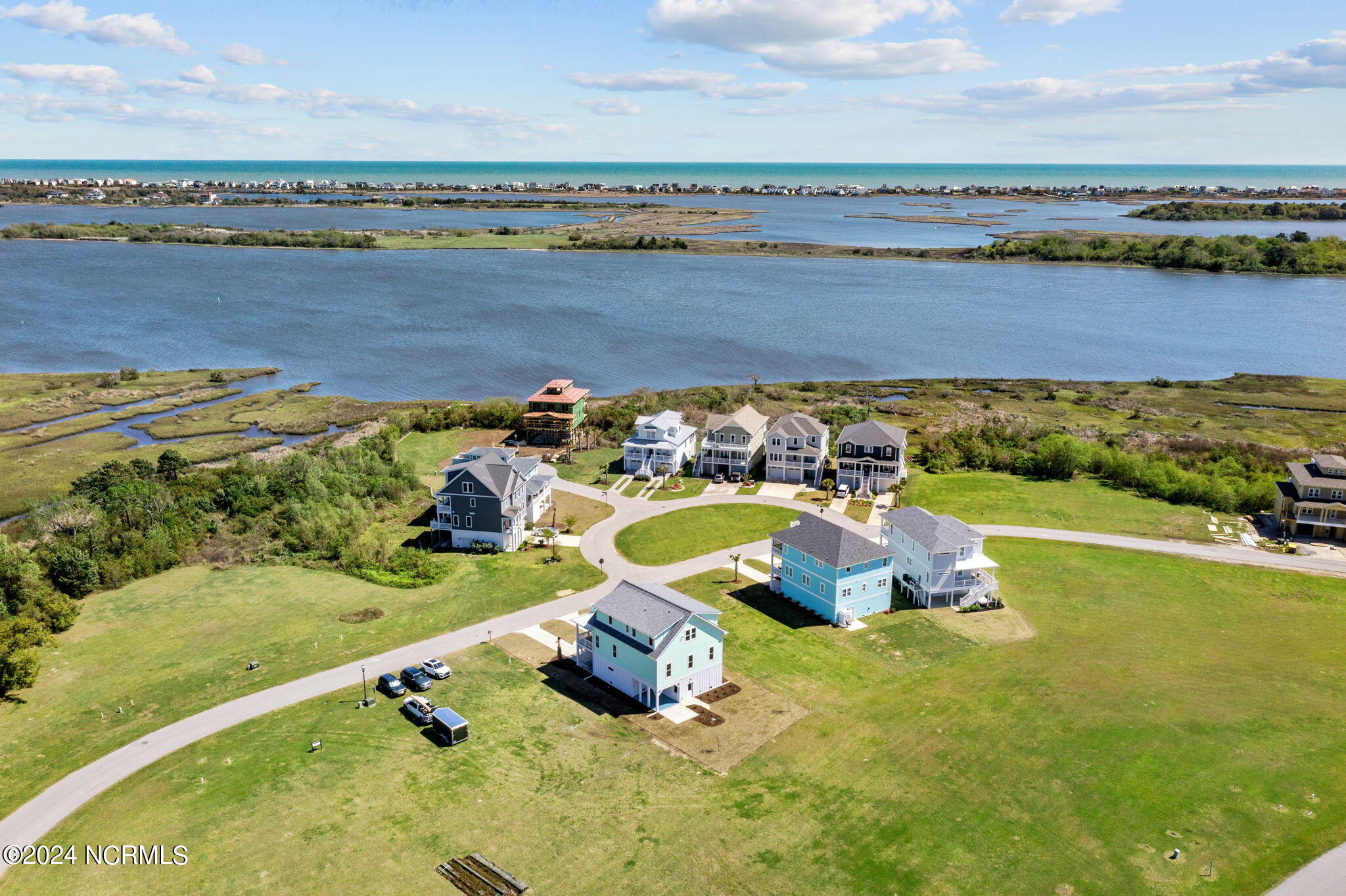 208 Marshside Landing