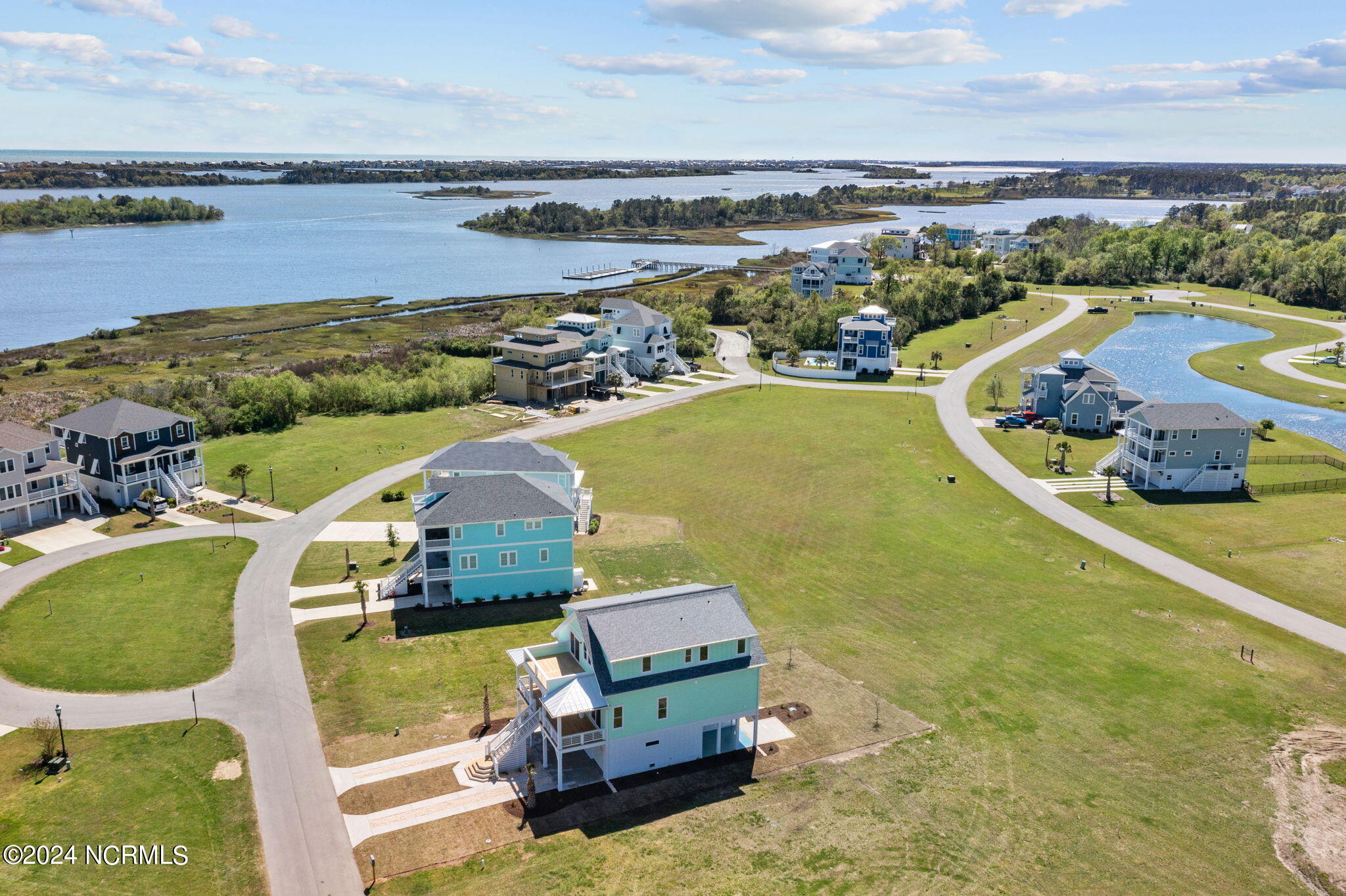 208 Marshside Landing