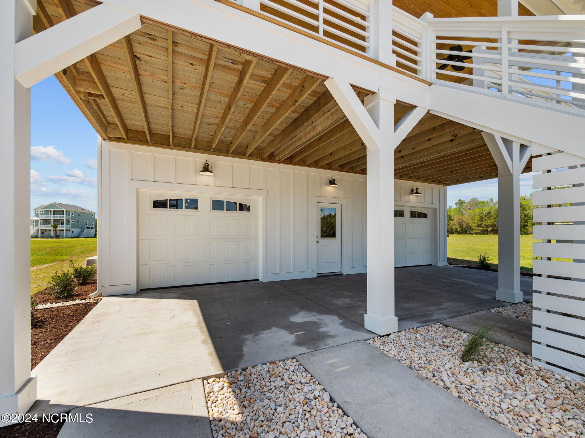 208 Marshside Landing