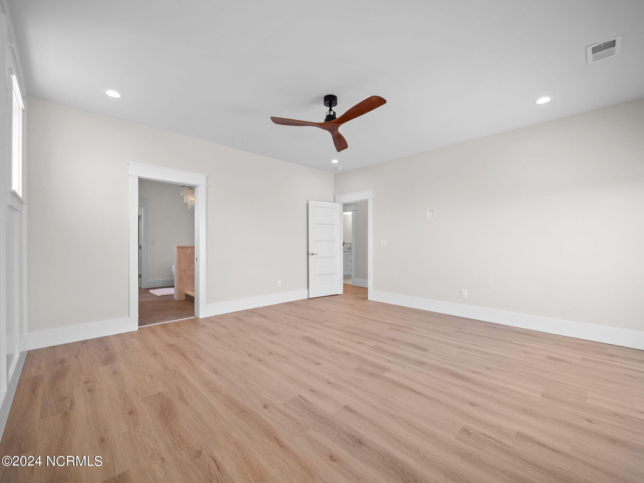 208 Marshside Landing