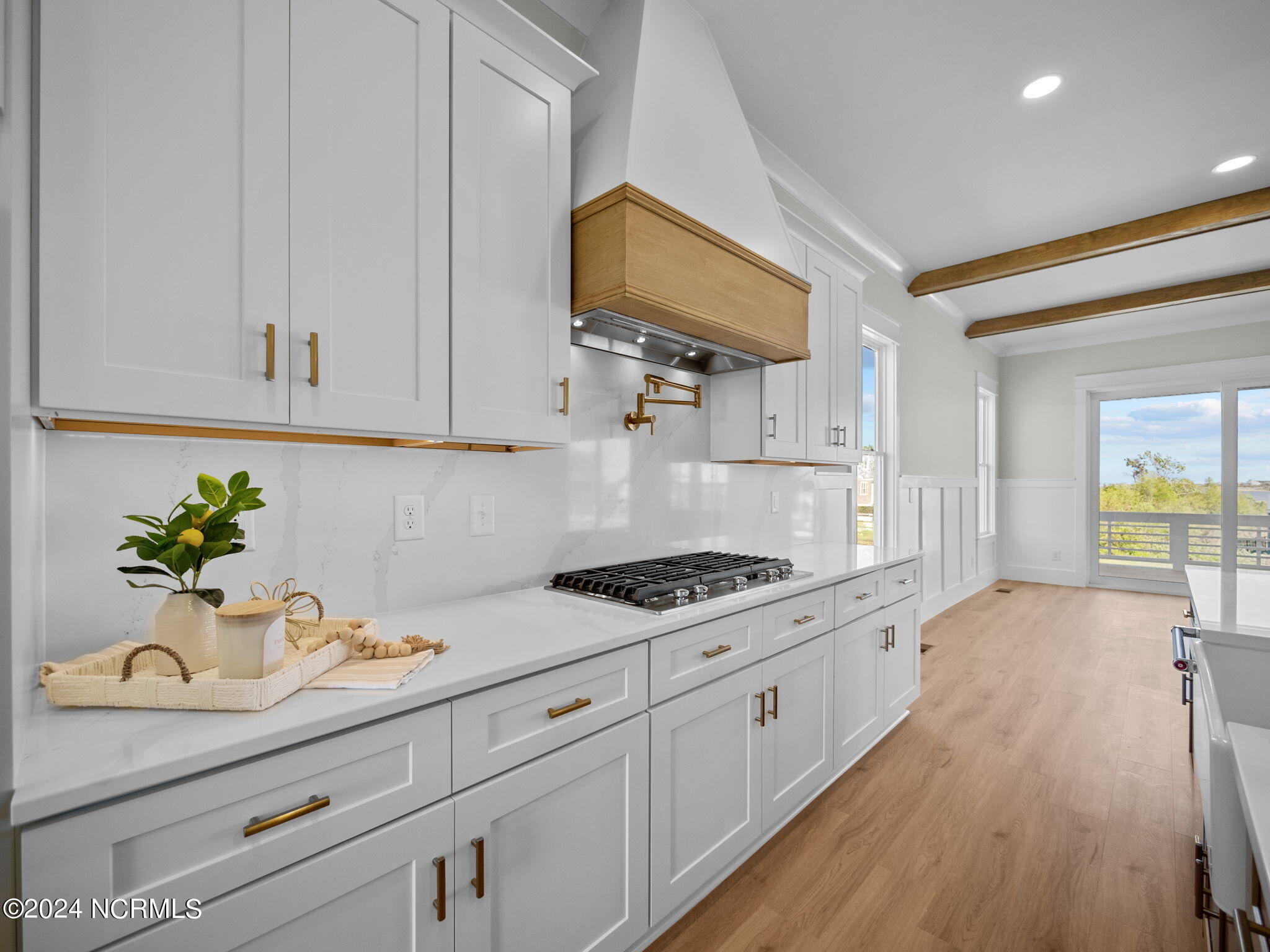 208 Marshside Landing