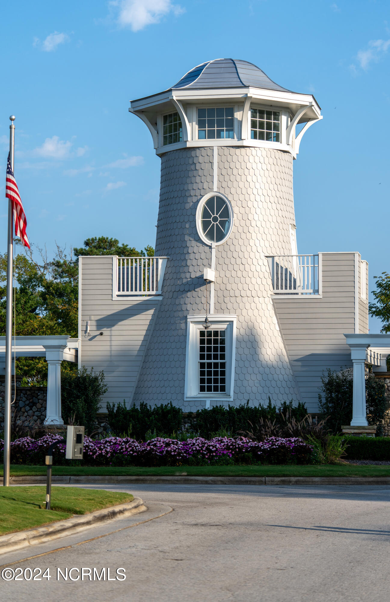 208 Marshside Landing
