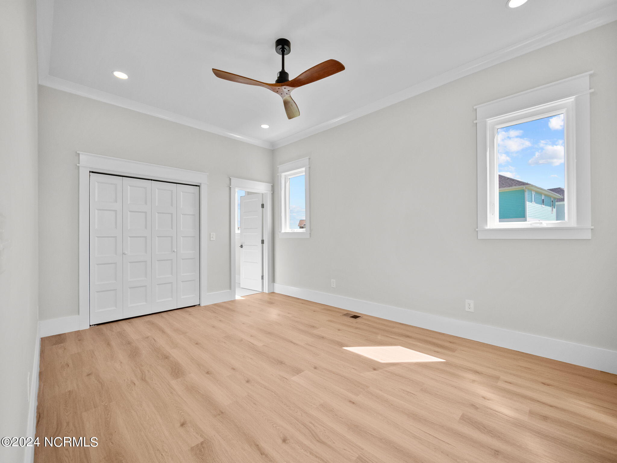 208 Marshside Landing