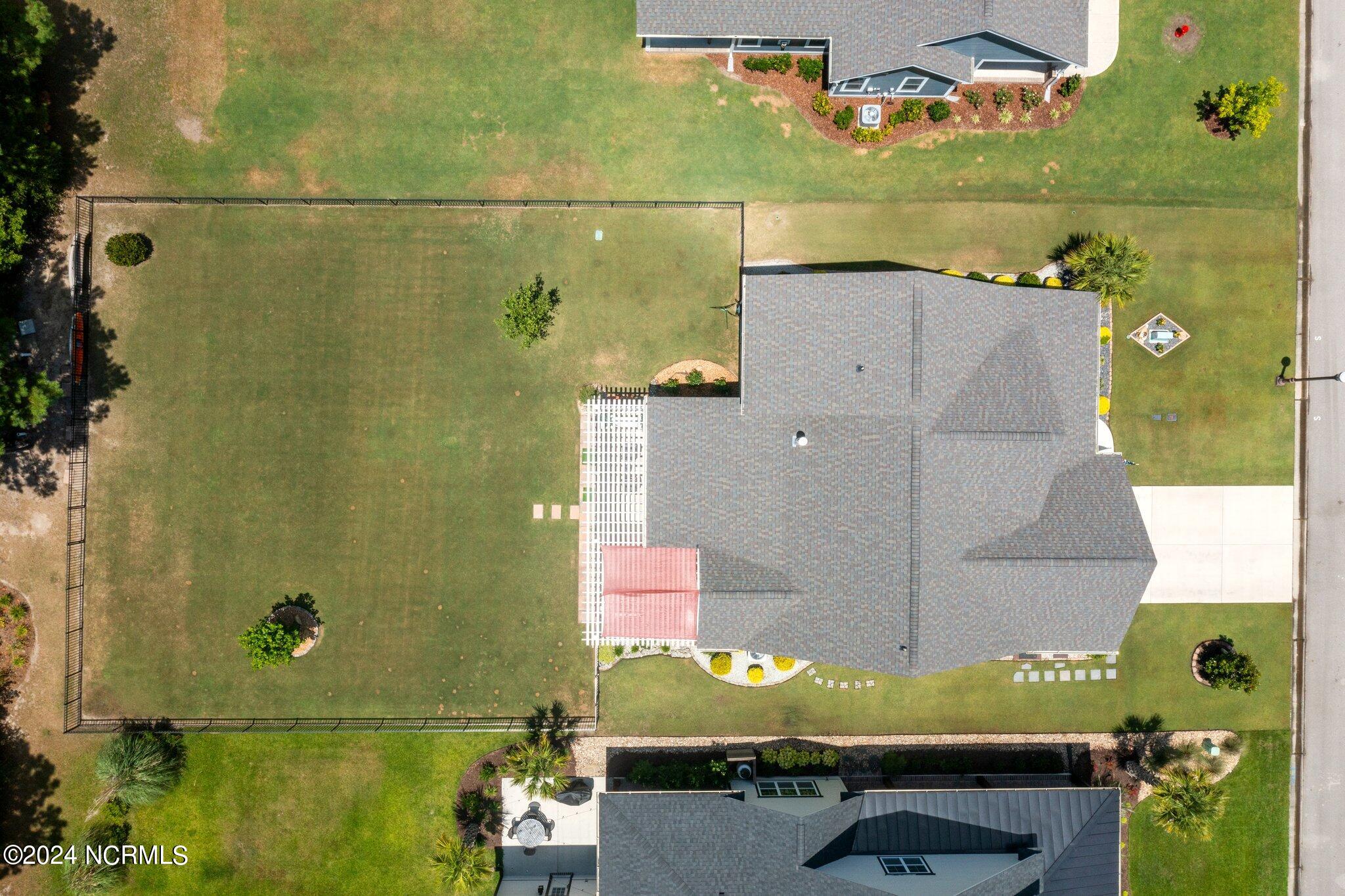 322 Lake Firefly Loop