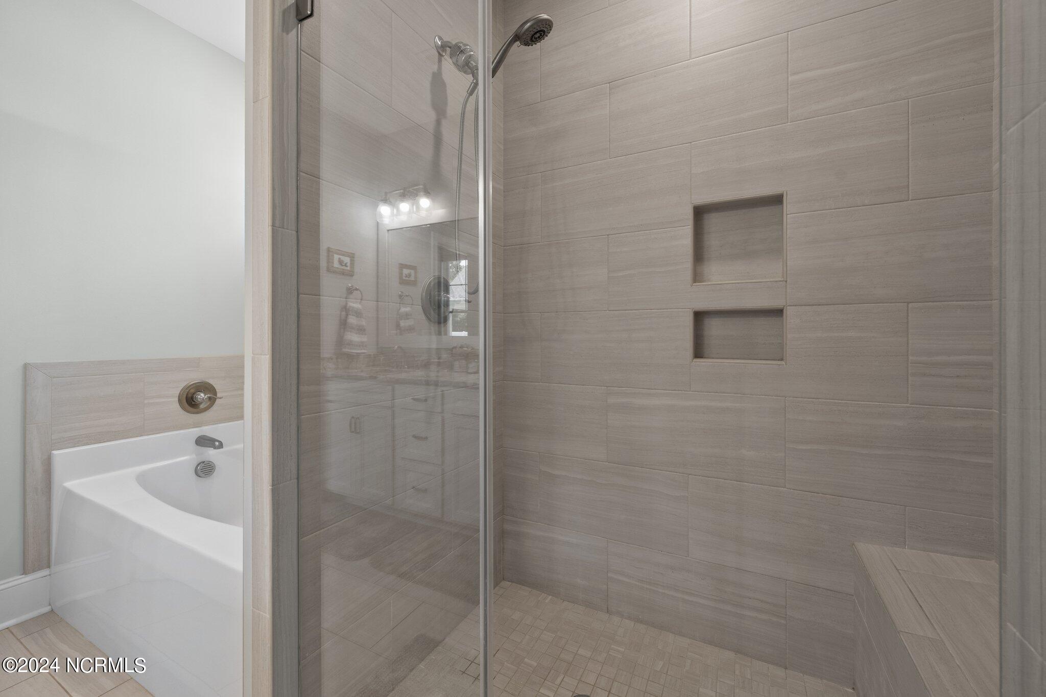 322 Lake Firefly Loop