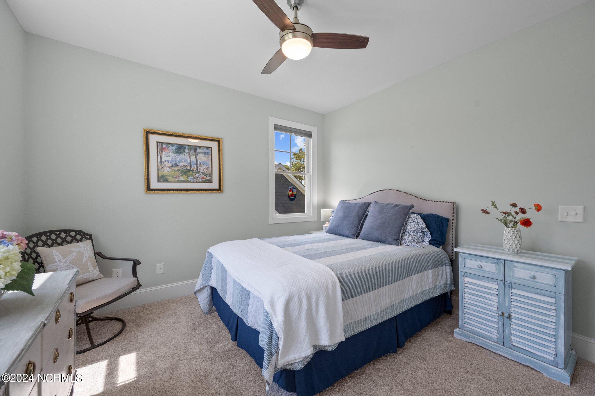 322 Lake Firefly Loop