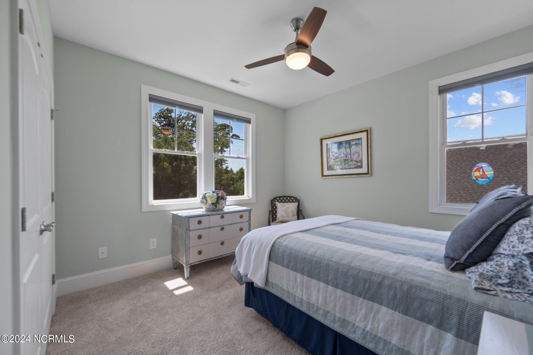 322 Lake Firefly Loop