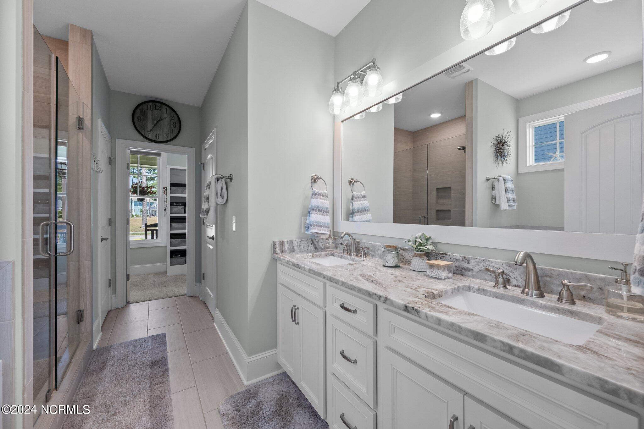 322 Lake Firefly Loop