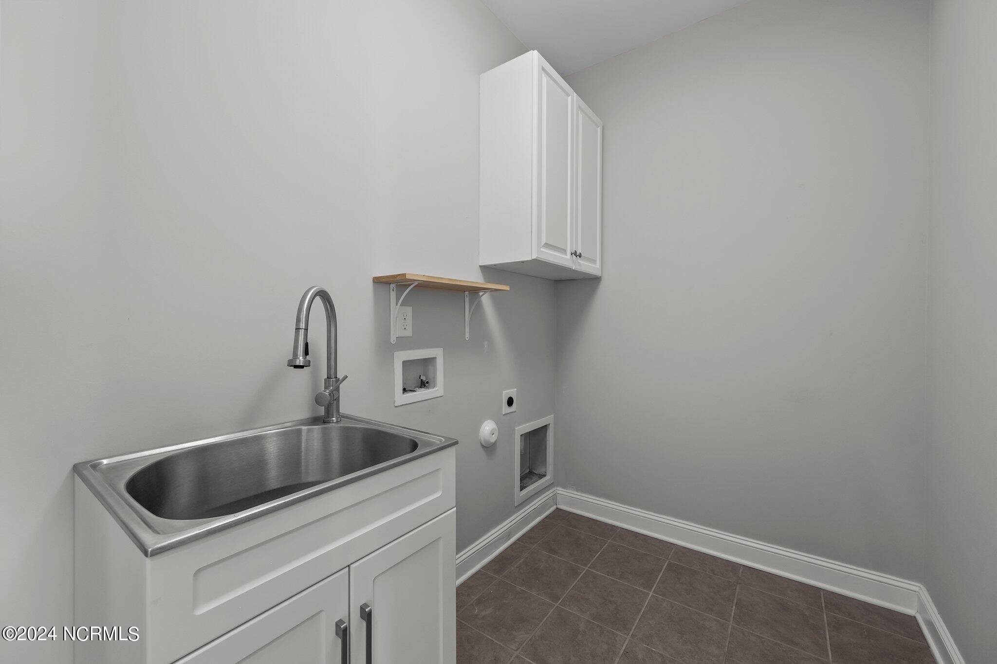 709 Lake Catherine Drive