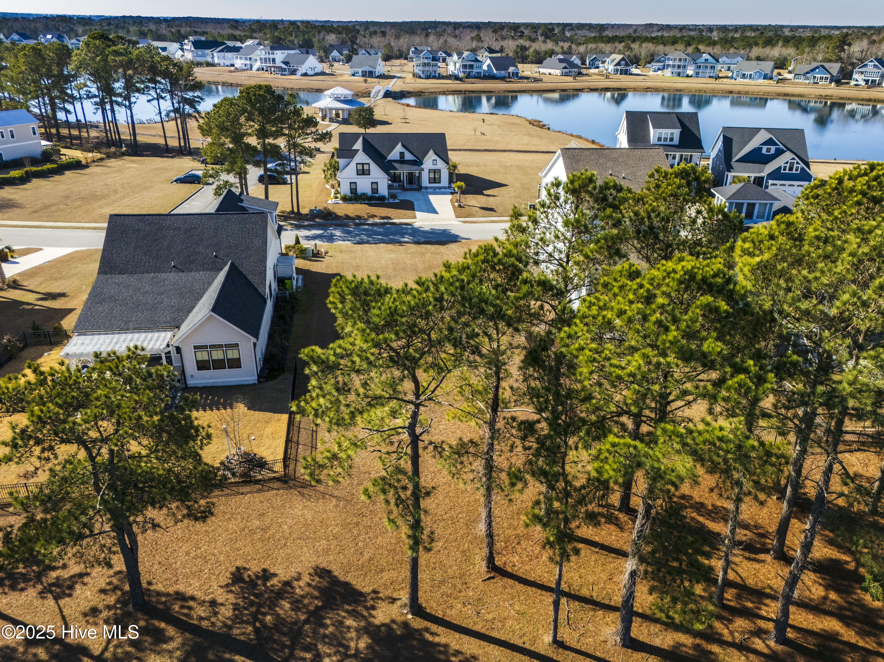 207 609 Spicer Lake Drive