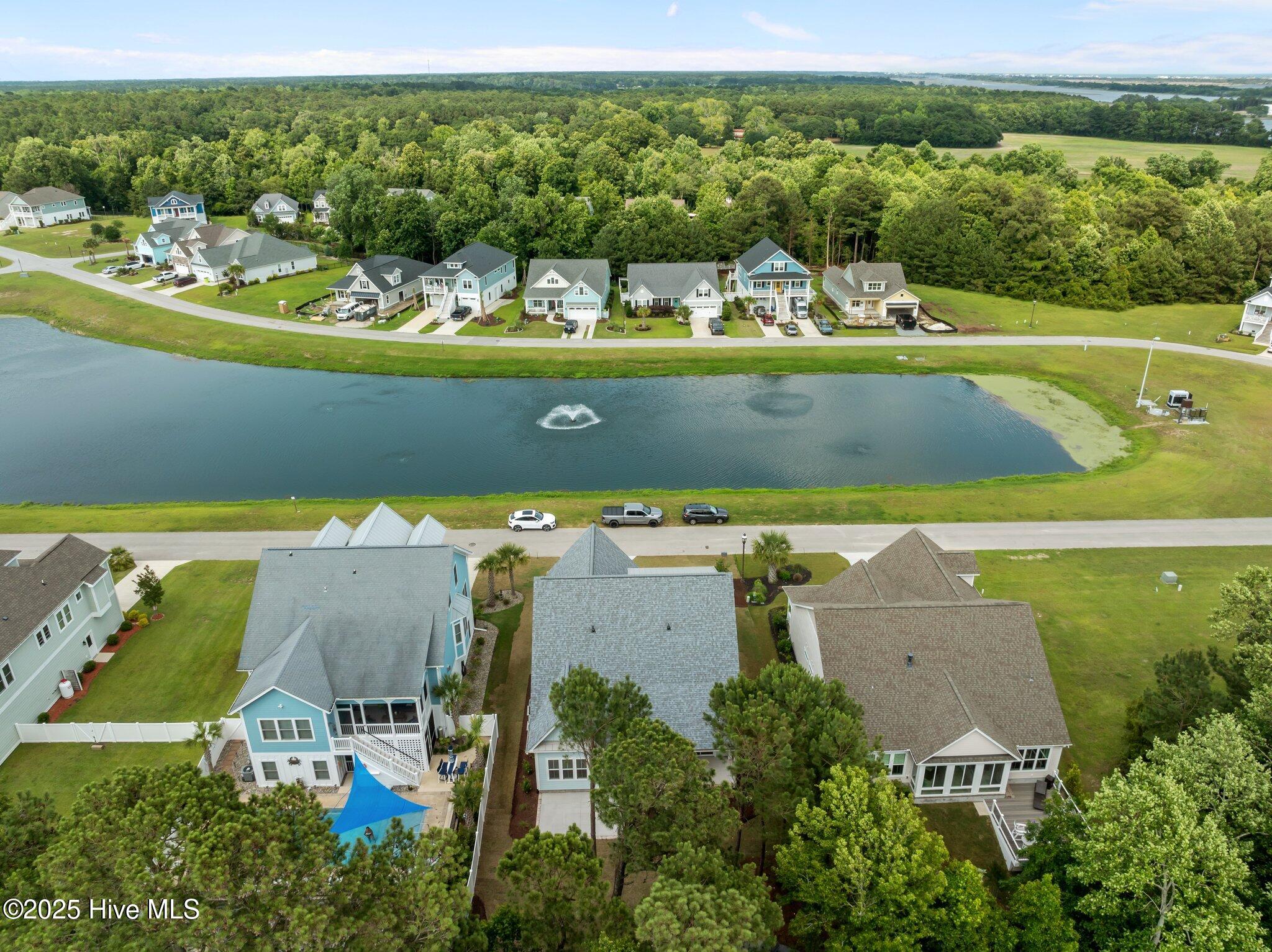 812 Lake Willow Way