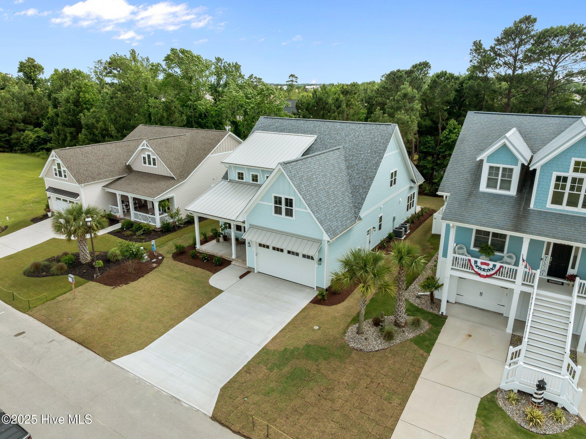 812 Lake Willow Way
