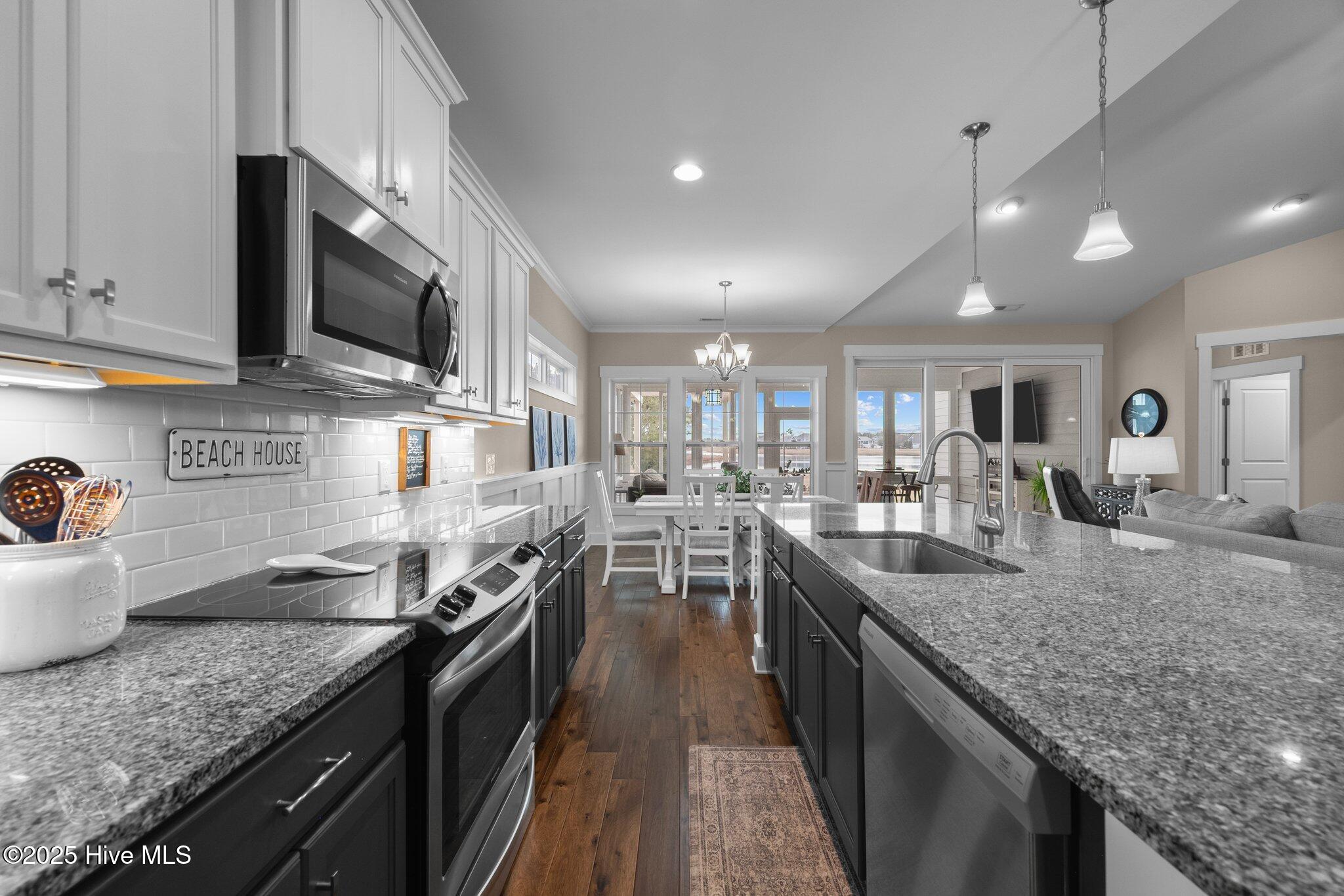 234 Summernights Way