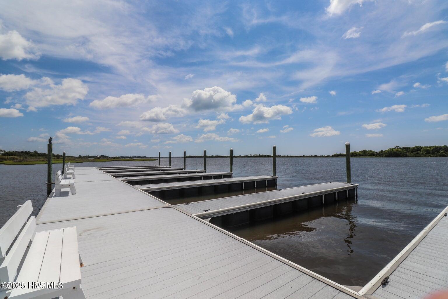 552 Moss Lake Lane