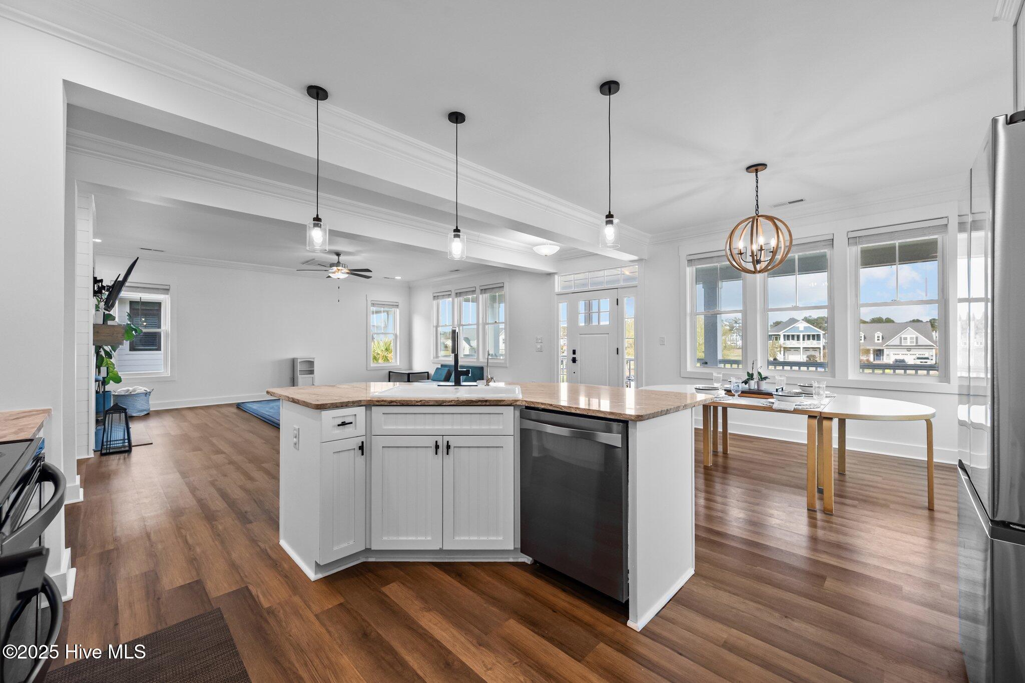 372 Summerhouse Drive