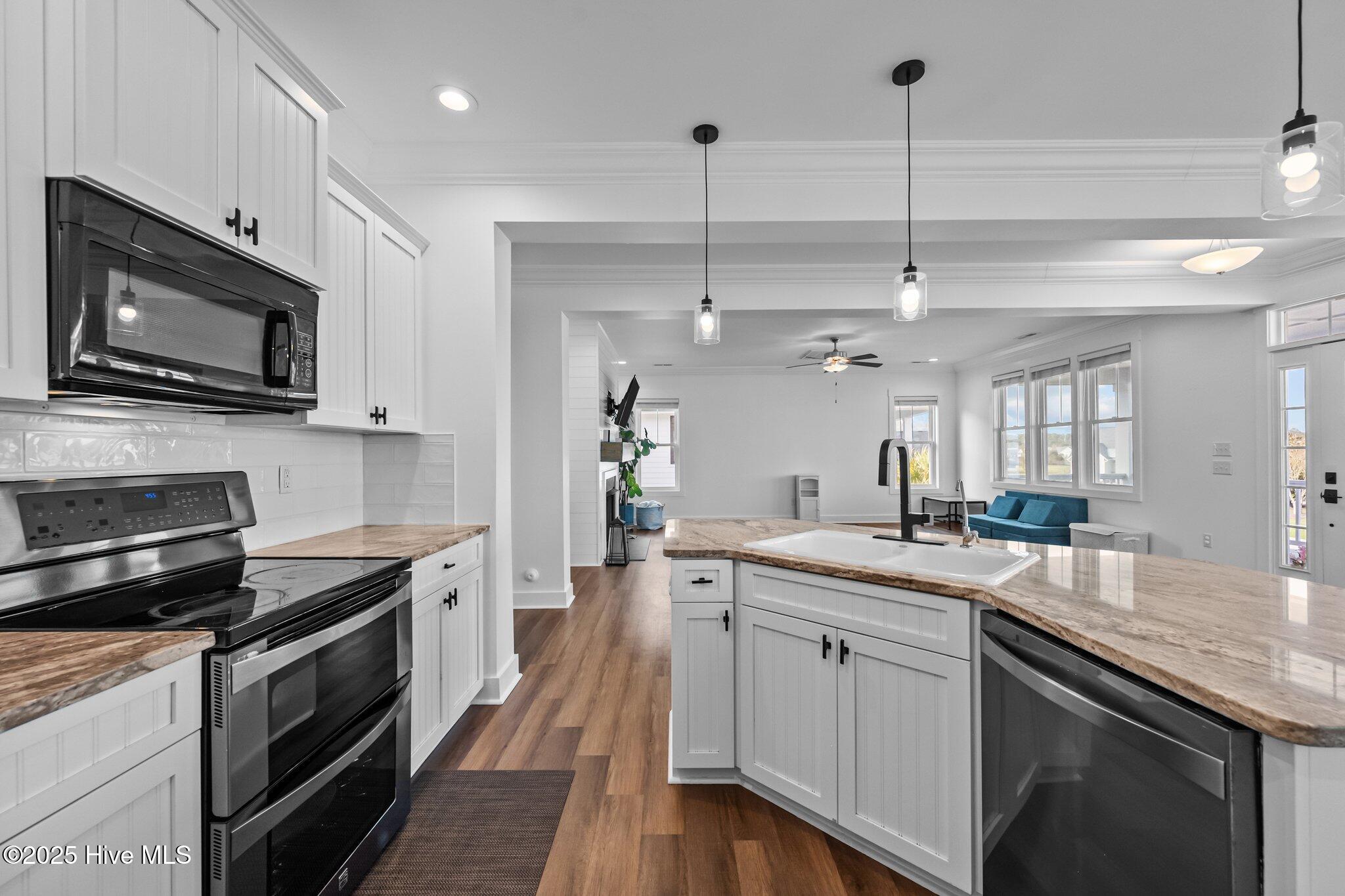372 Summerhouse Drive