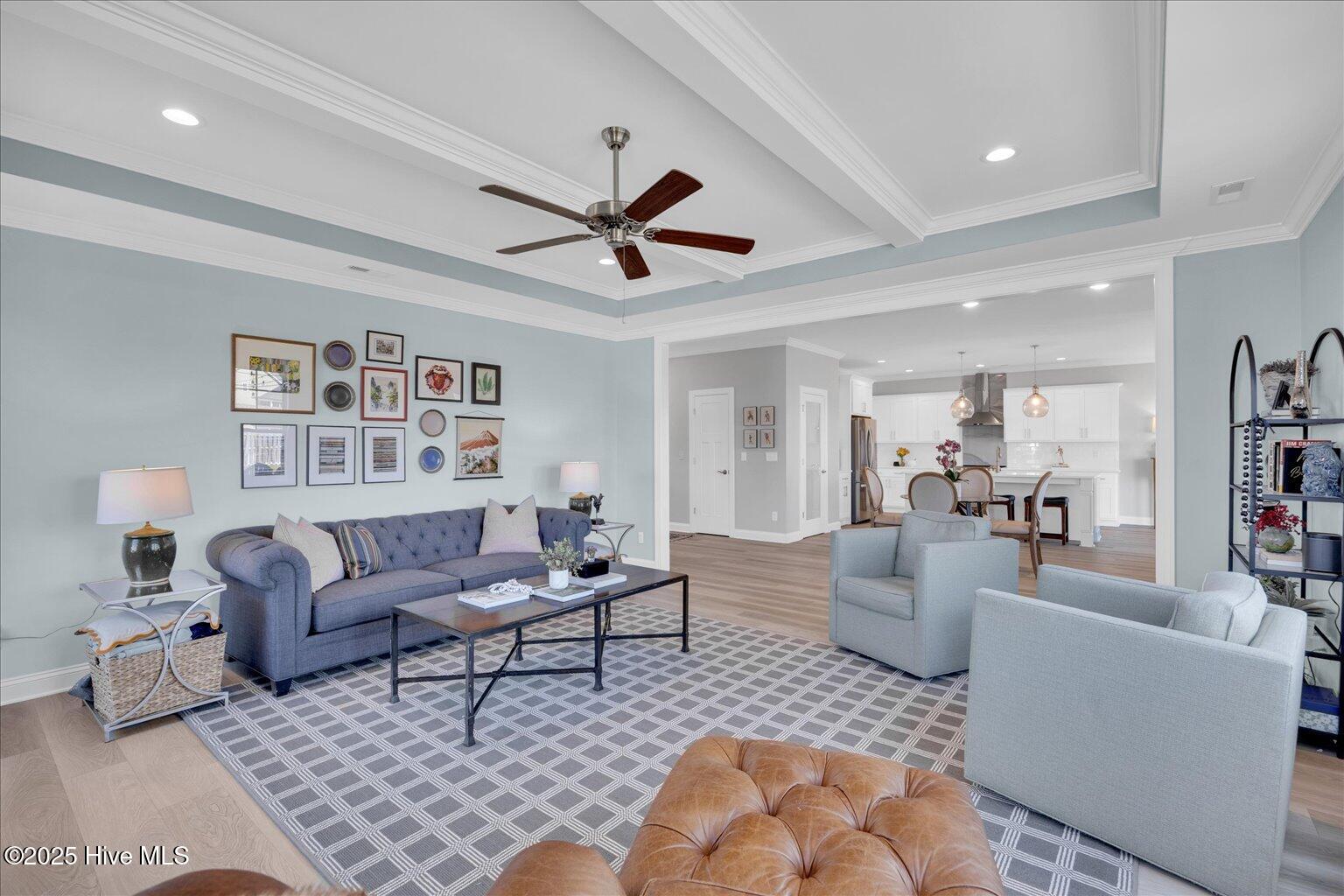 201 E Barred Owl Drive