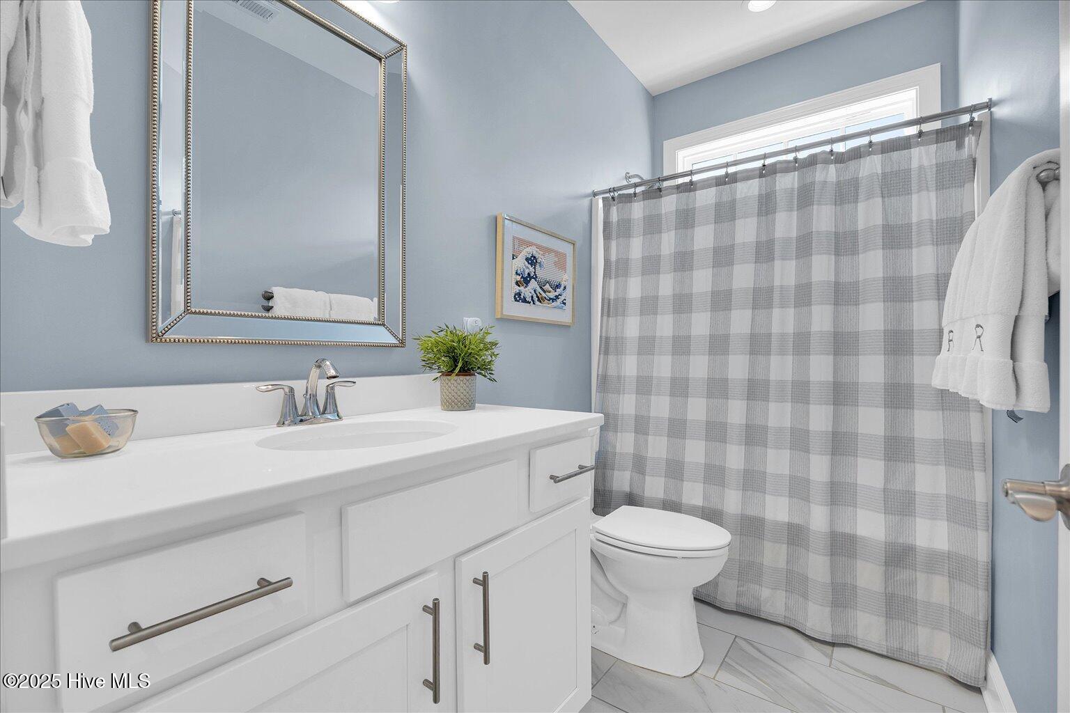 201 E Barred Owl Drive