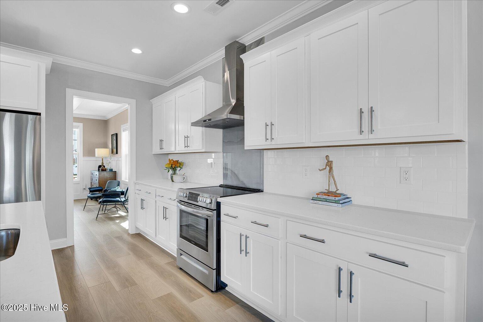 201 E Barred Owl Drive