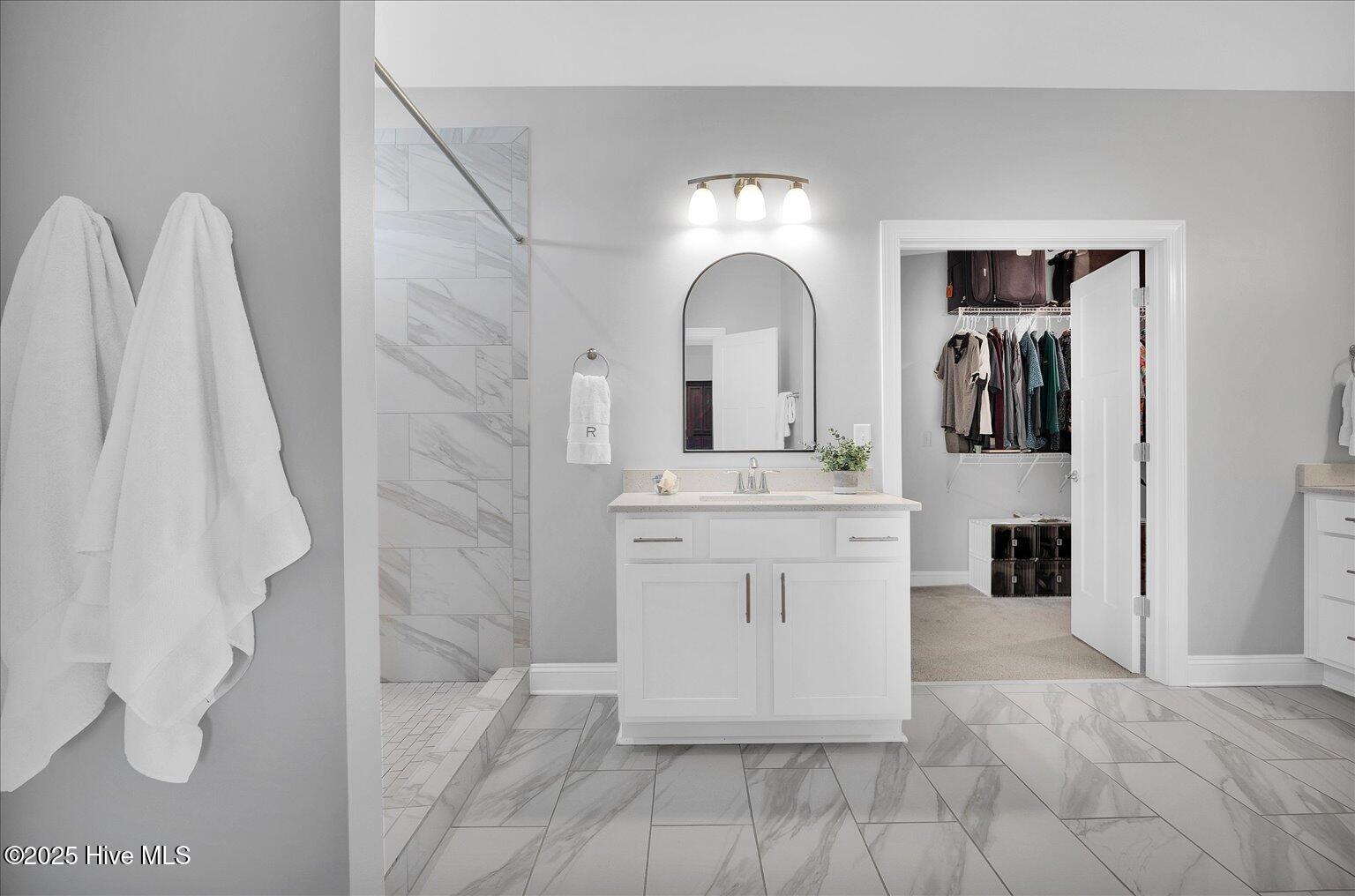 201 E Barred Owl Drive