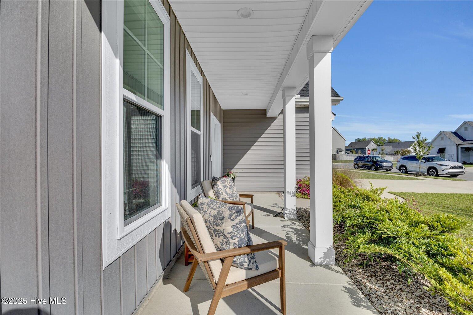 201 E Barred Owl Drive