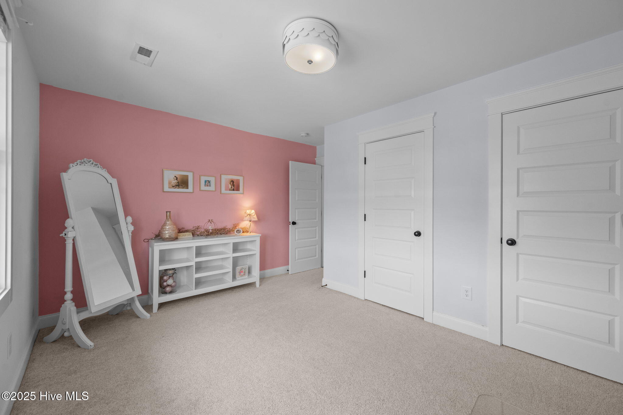 413 Summerhouse Drive Drive