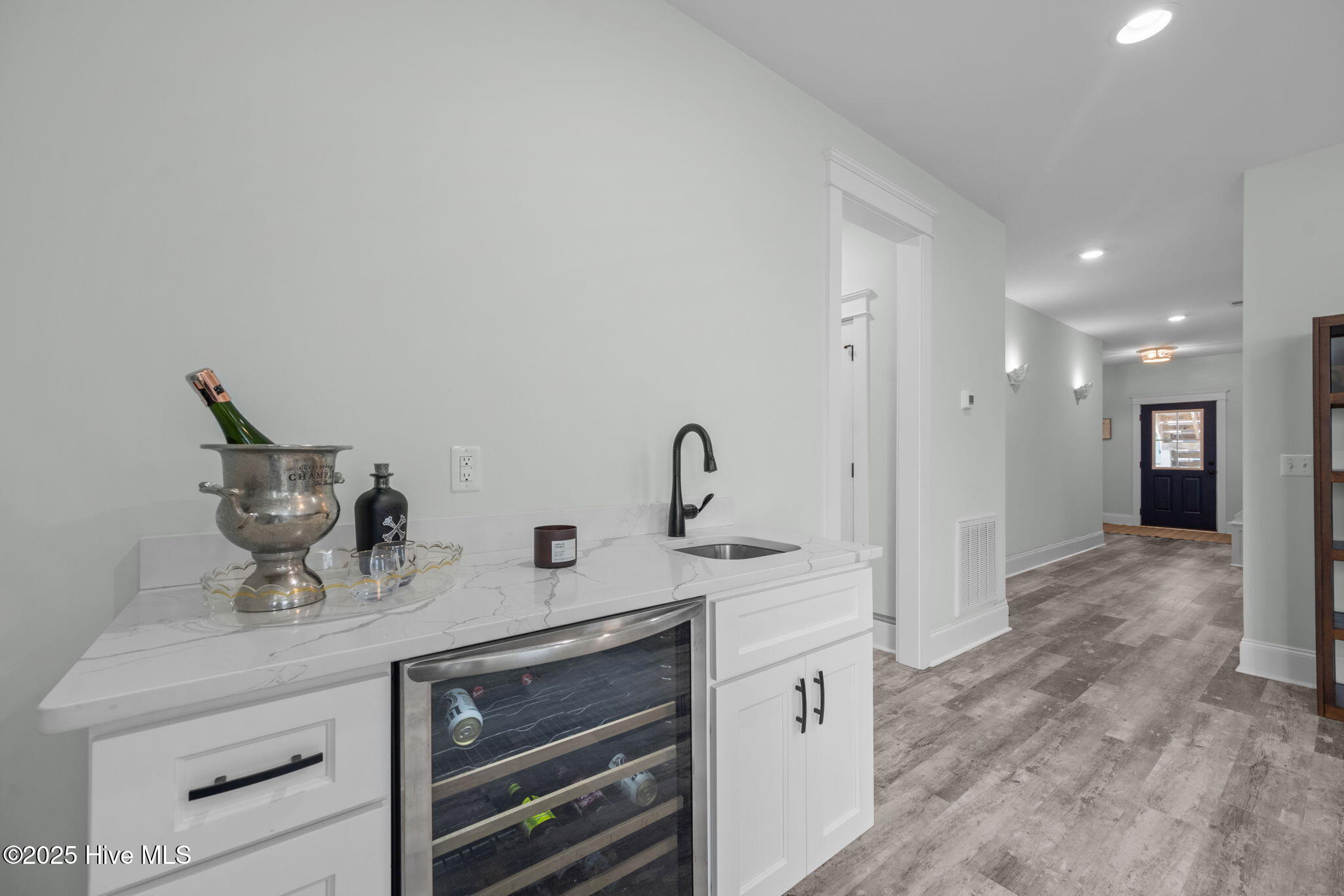 413 Summerhouse Drive Drive