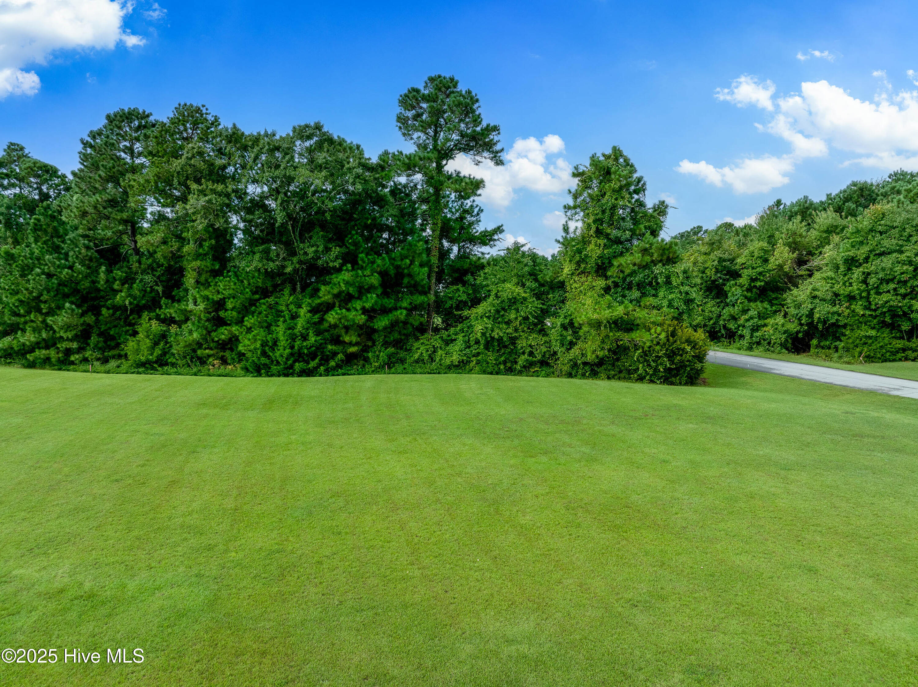 800 144 Lake Willow Way