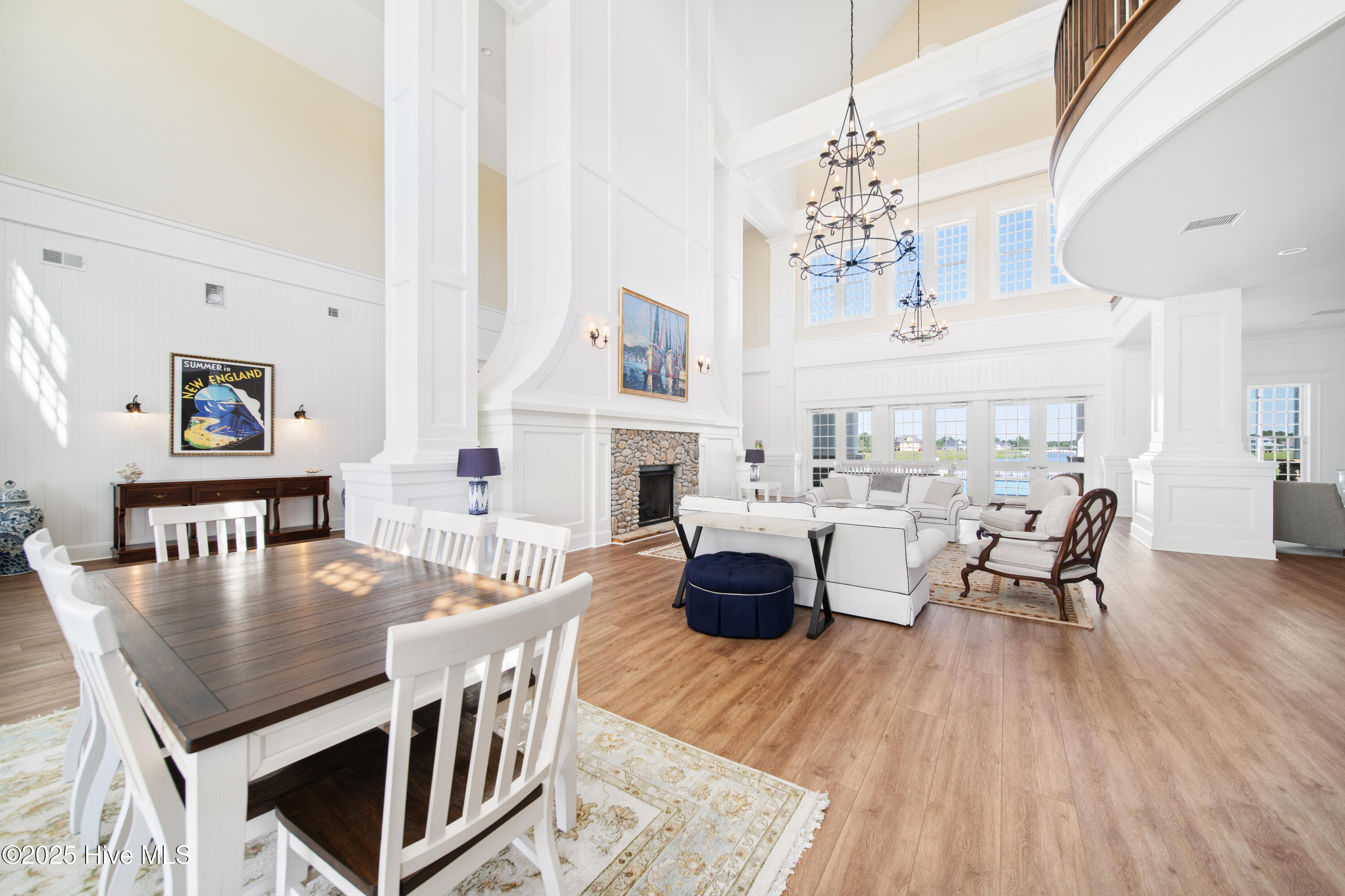 800 144 Lake Willow Way