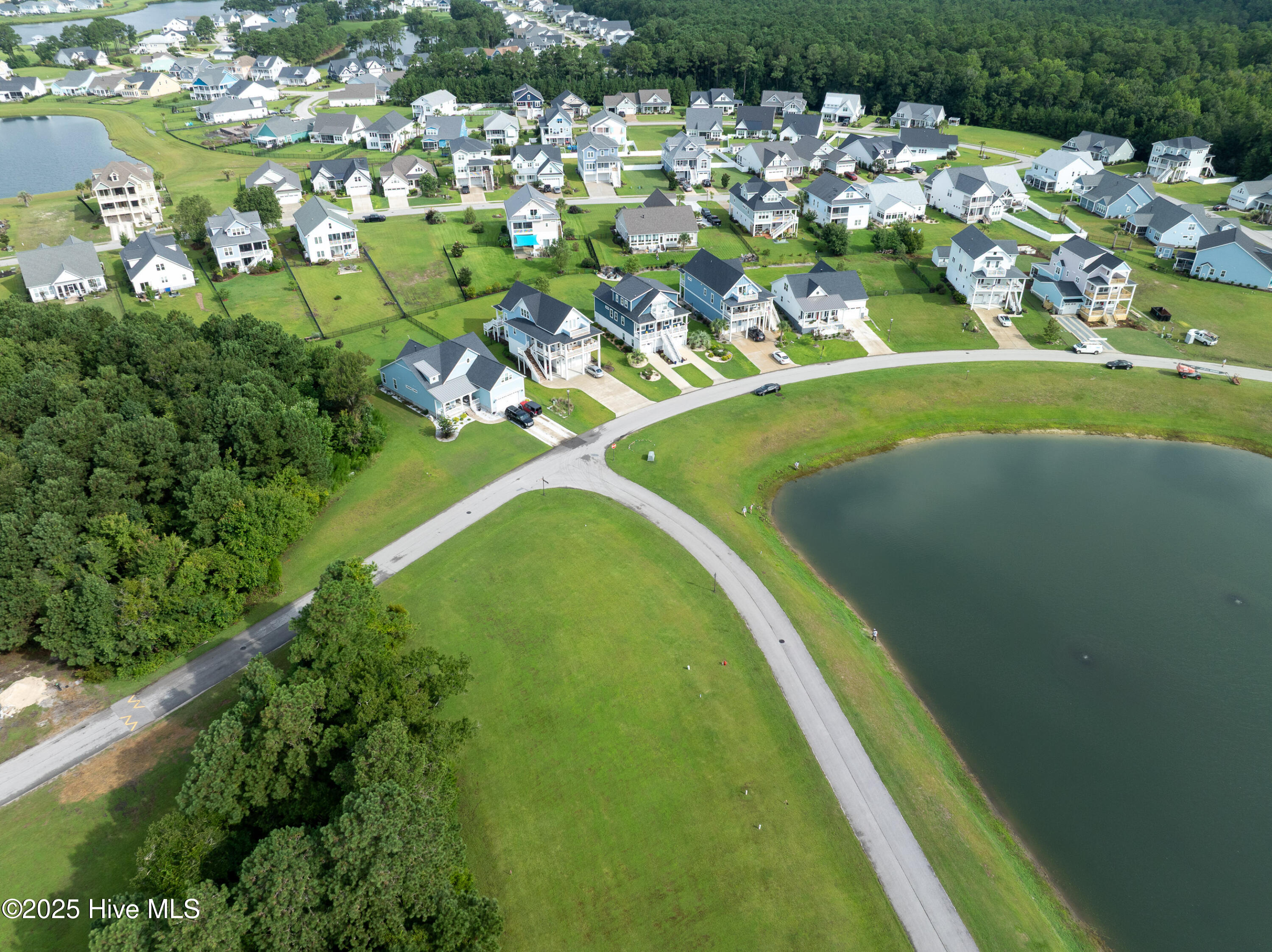 800 144 Lake Willow Way