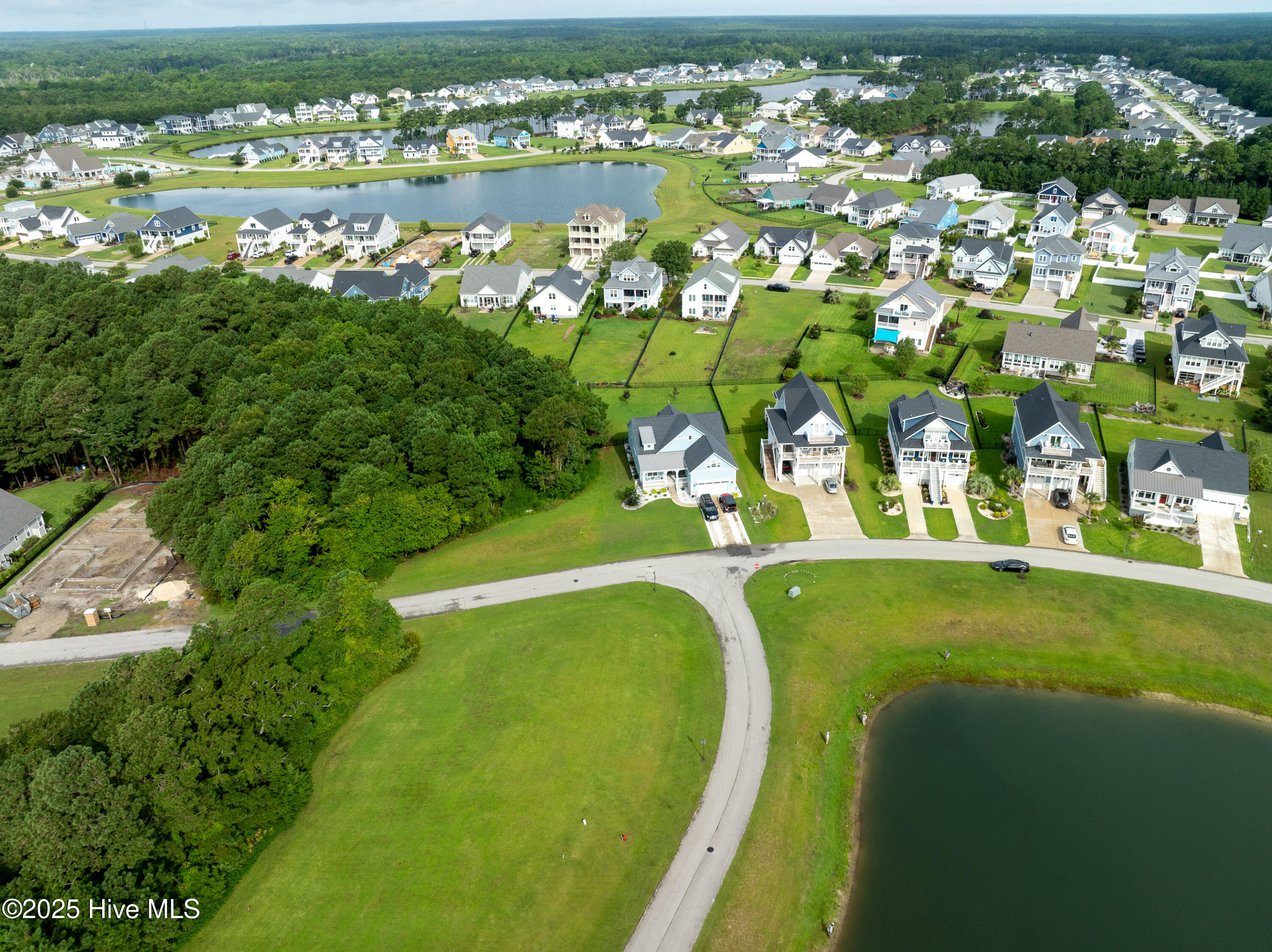 800 144 Lake Willow Way