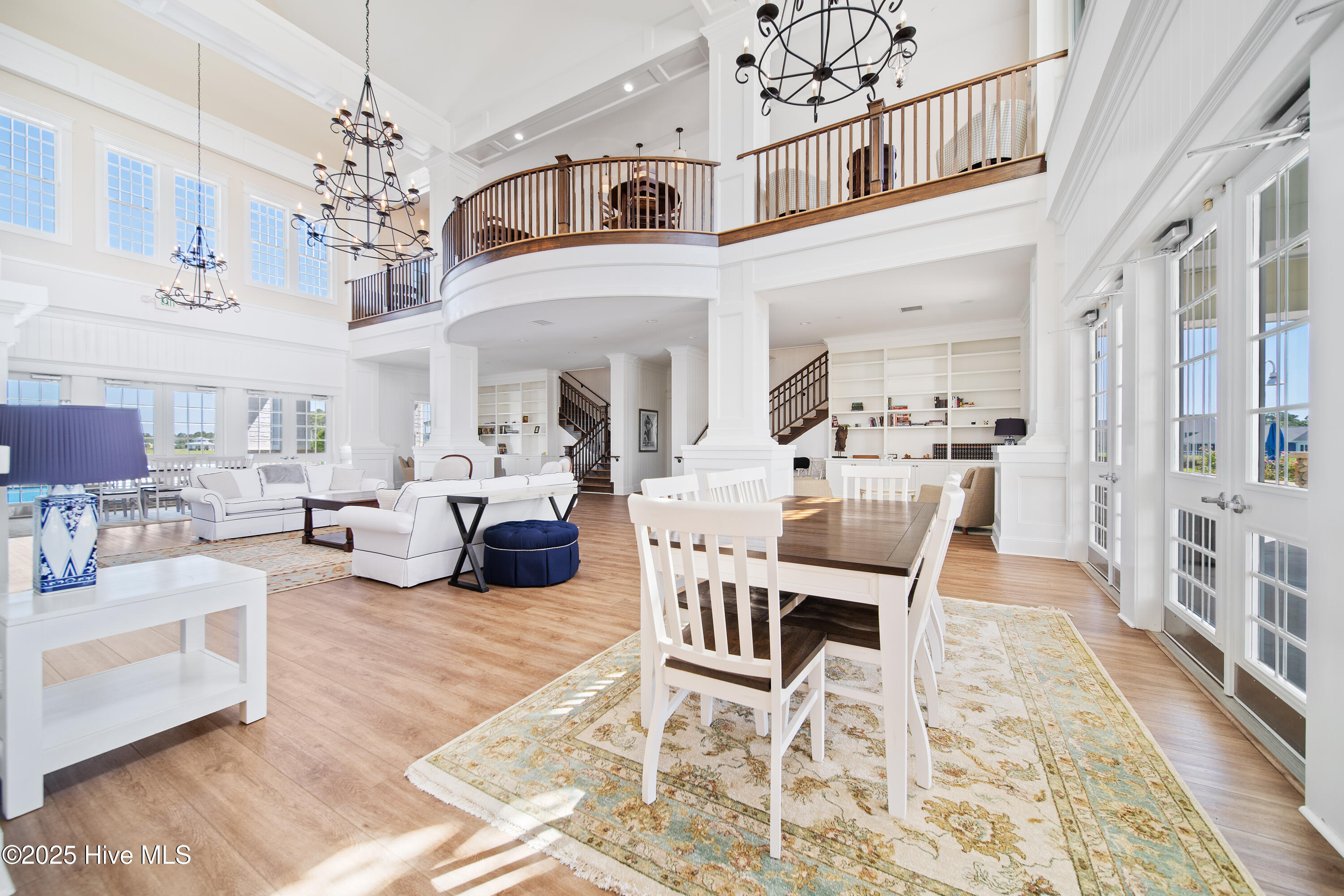 800 144 Lake Willow Way