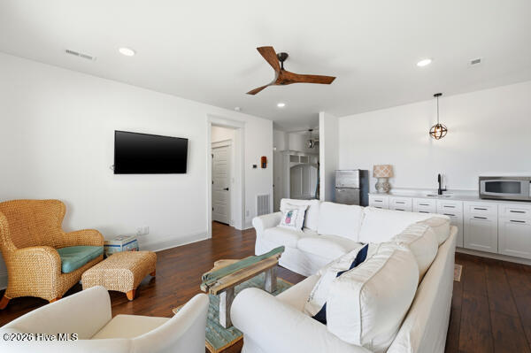 403 Summerhouse Drive