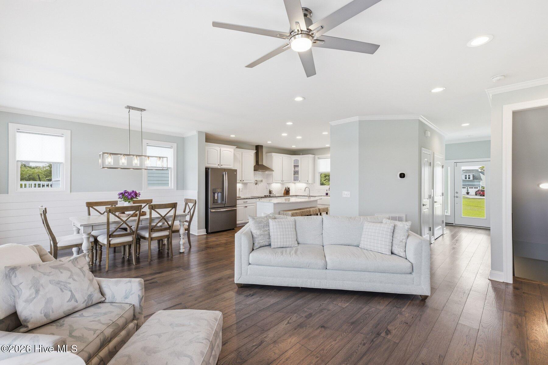 237 Marshside Landing