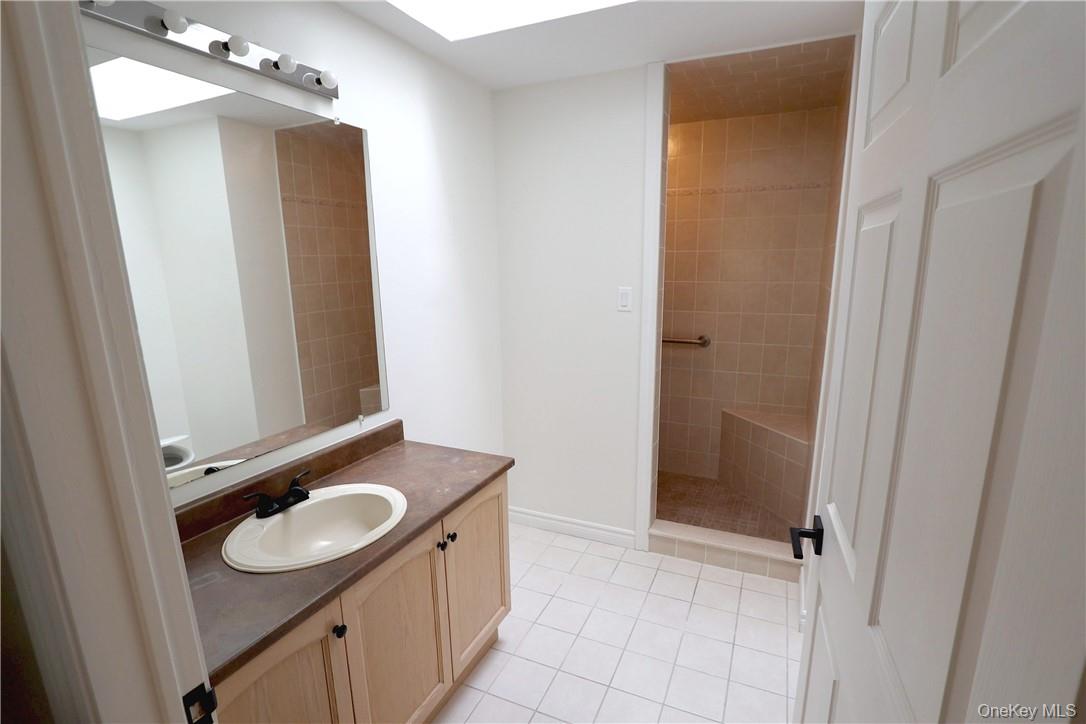 63 Lawrence Hill Road