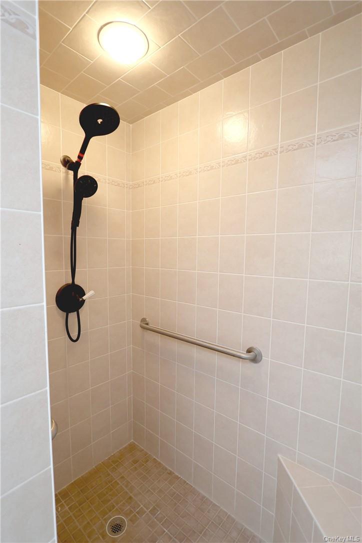 63 Lawrence Hill Road