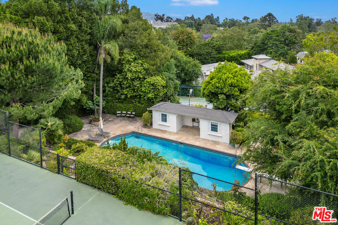 570 S Beverly Glen Blvd