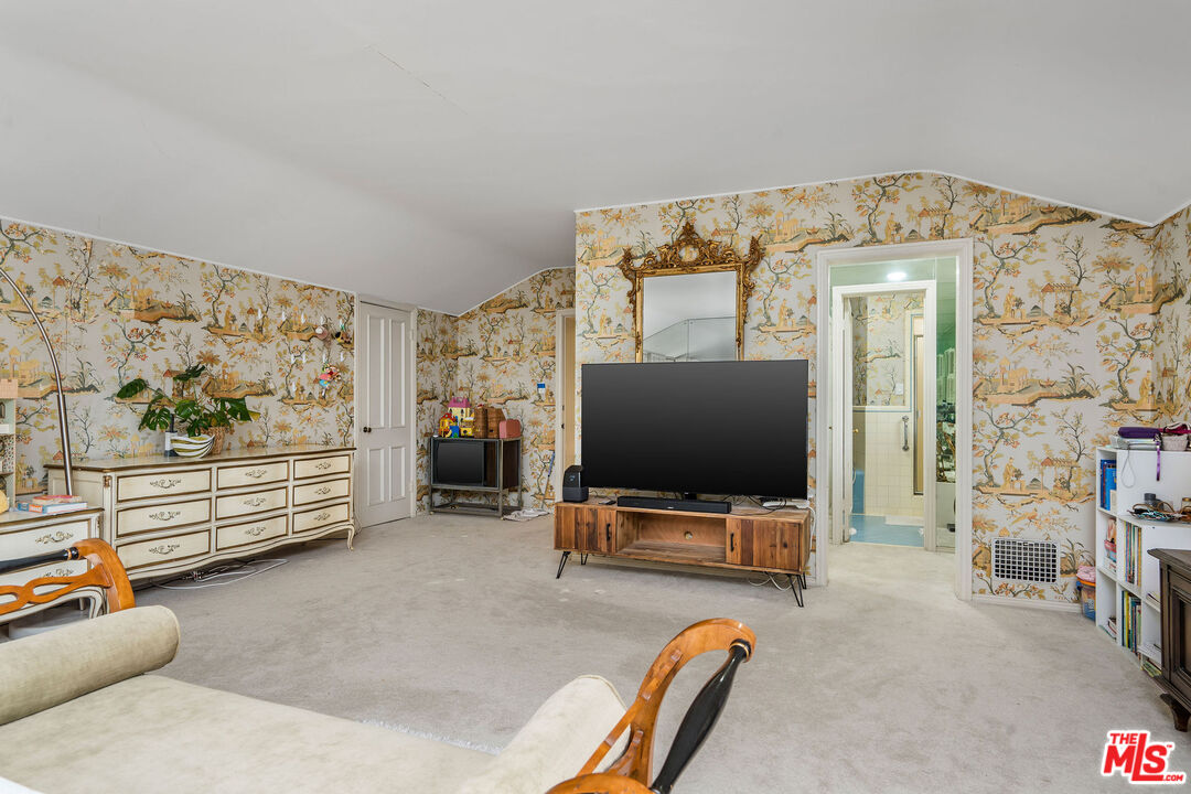 570 S Beverly Glen Blvd