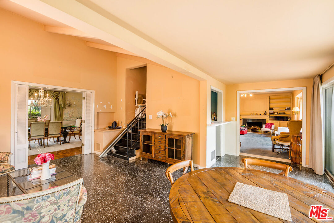 570 S Beverly Glen Blvd