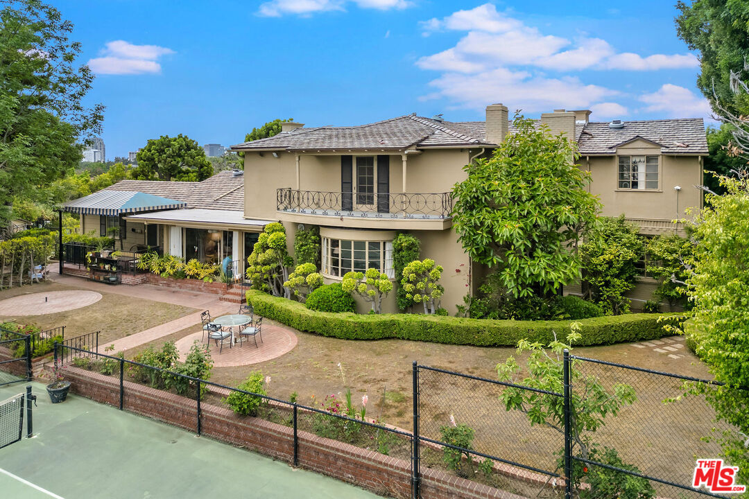570 S Beverly Glen Blvd