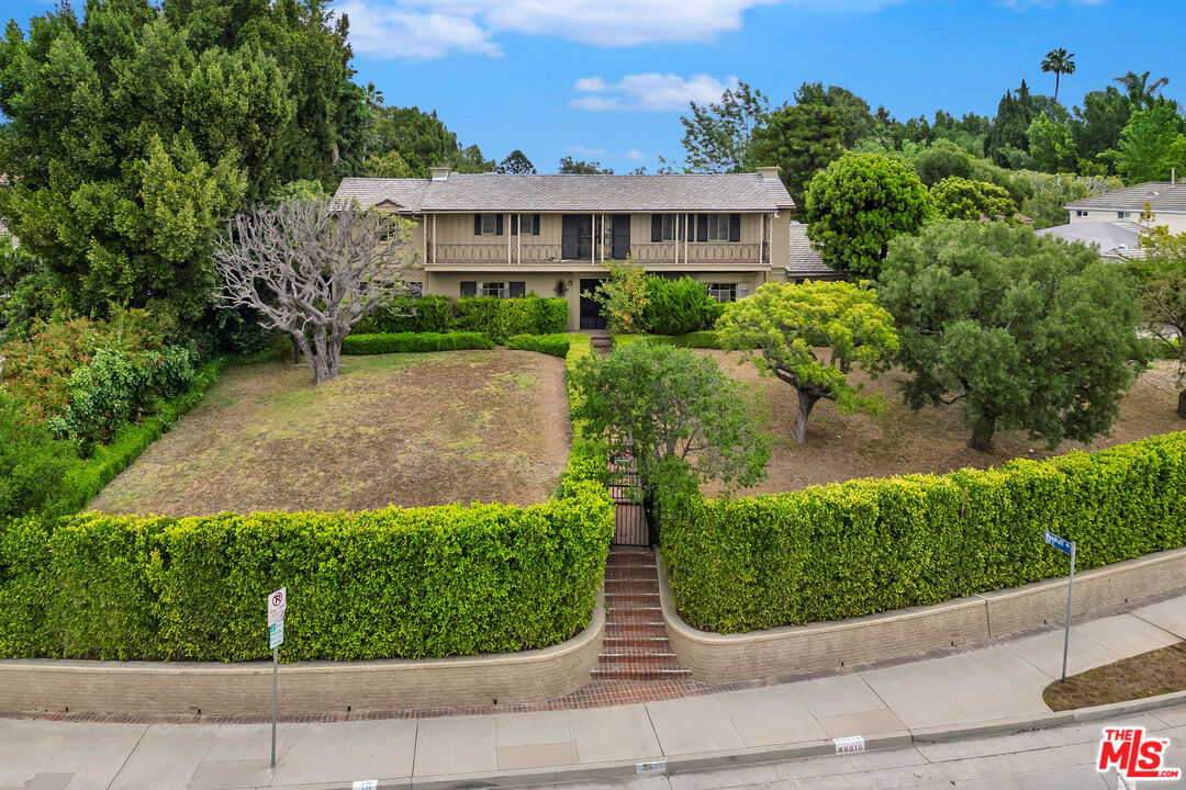 570 S Beverly Glen Blvd