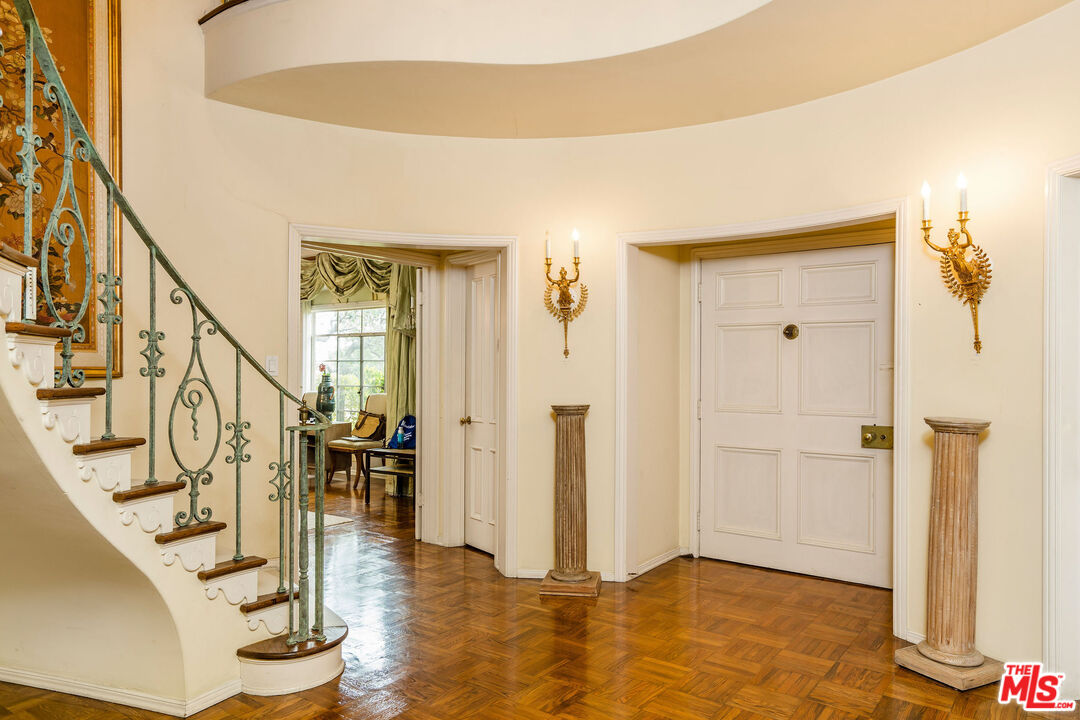 570 S Beverly Glen Blvd