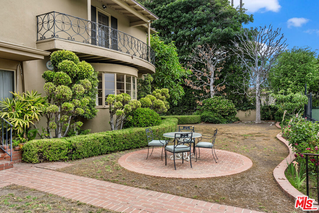 570 S Beverly Glen Blvd