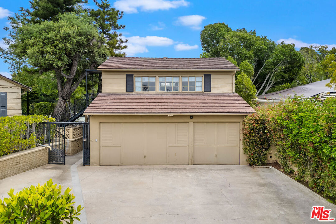 570 S Beverly Glen Blvd