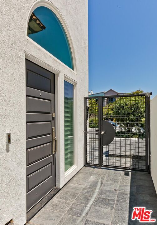 1248 24th St Unit: 1