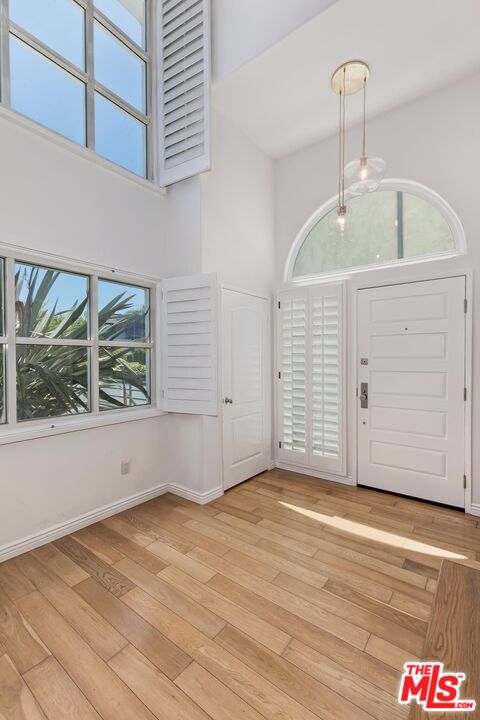 1248 24th St Unit: 1