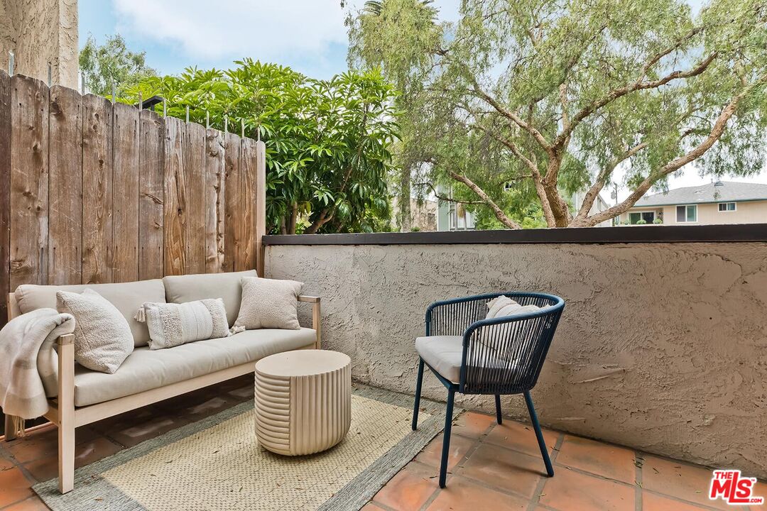 1131 12th St Unit: 101